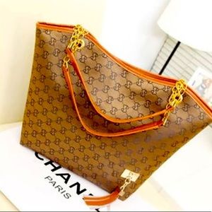 women’s shoulder bag